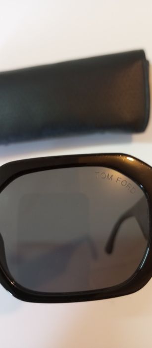 Очки солнцезащитные Tom Ford