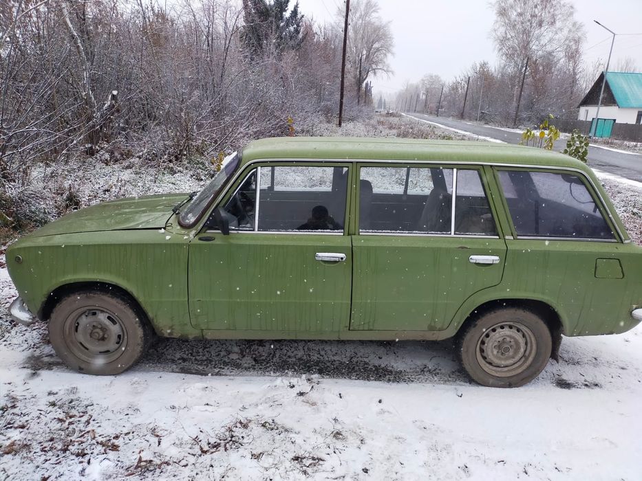 Продам жигули двойка 2102