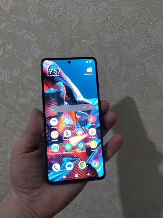 Продам или обмен Poco X5 pro 5G 256gb