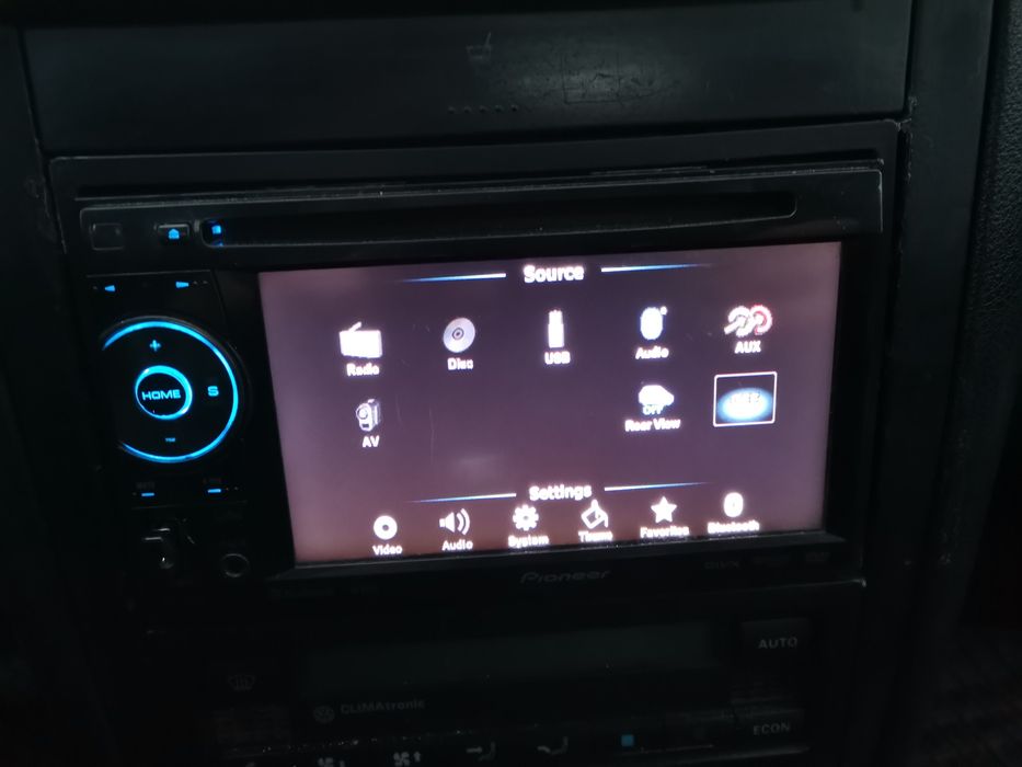 Медия pioner avh 2400 bt