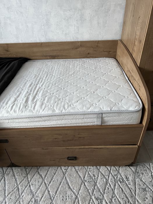 Спальный гарнитур подростковый