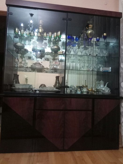 Горка (сервант)