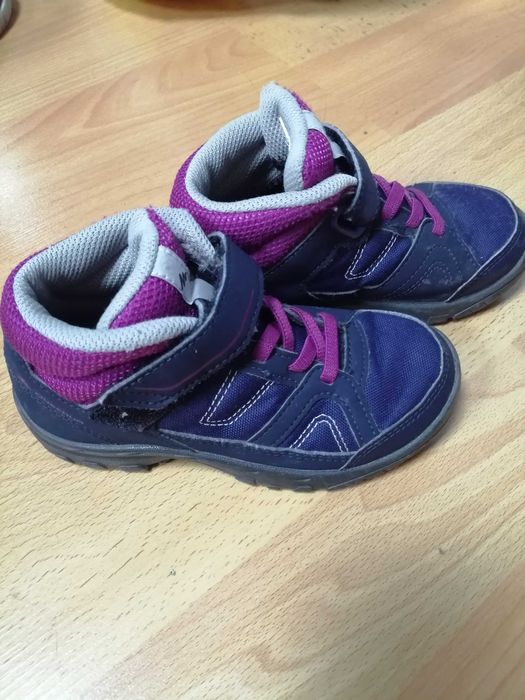 Четири чифта детски обувки за 20лв.