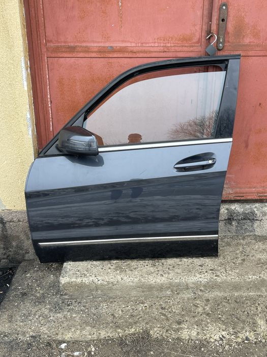 Usa stanga fata Mercedes Glk X204 an 2008-2015 portiera completa