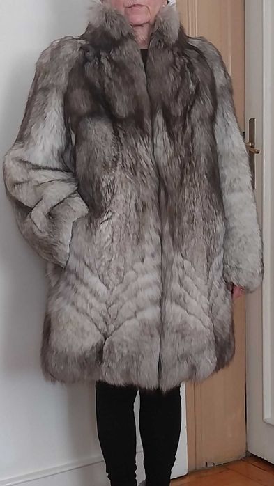 Кожено палто от сребърна лисица, размер L