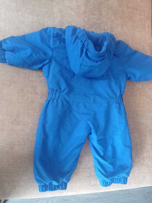 Зимен гащеризон бебе - 6-12 м и бонус зимни шапки и ръкавички