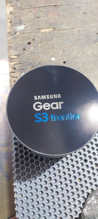 Продам часы Samsung gear 3