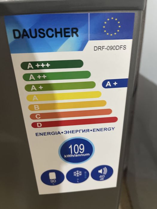 Продам холодильник компактный