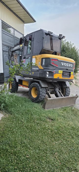 Ekskavator volvo 60 sotiladi