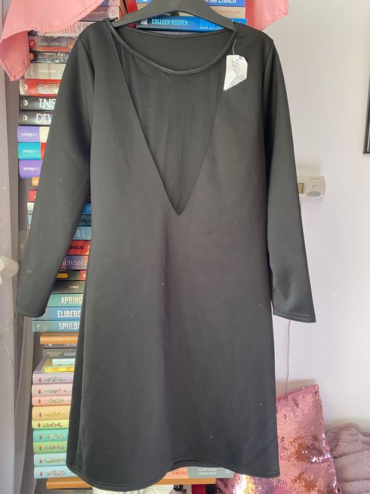 Rochie elegantă neagră