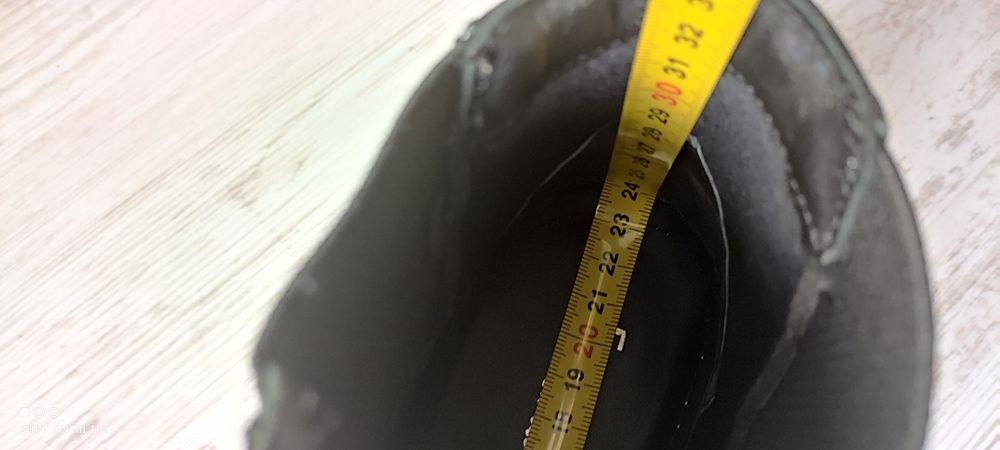 Дамски черни кецове