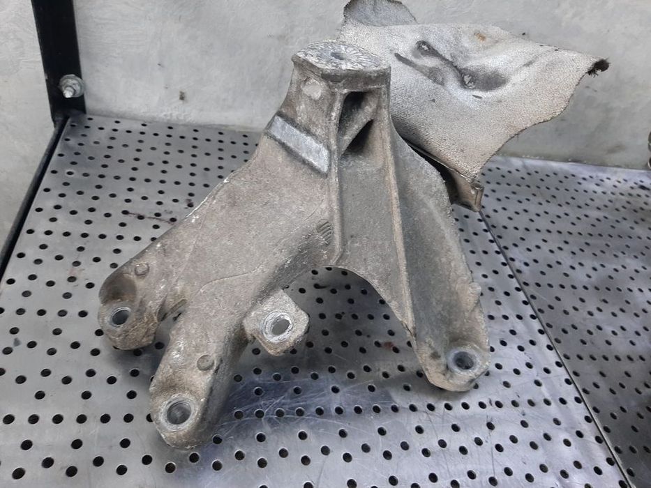 suport motor dreapta 2.0 tdi cag audi a4 b8 a6 c6 4f
