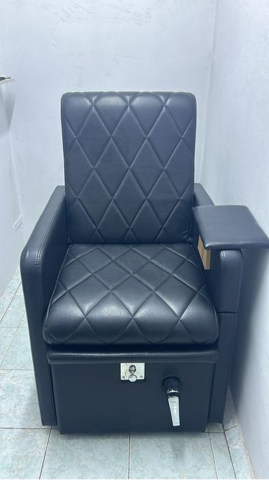 Продам педикюрное кресло