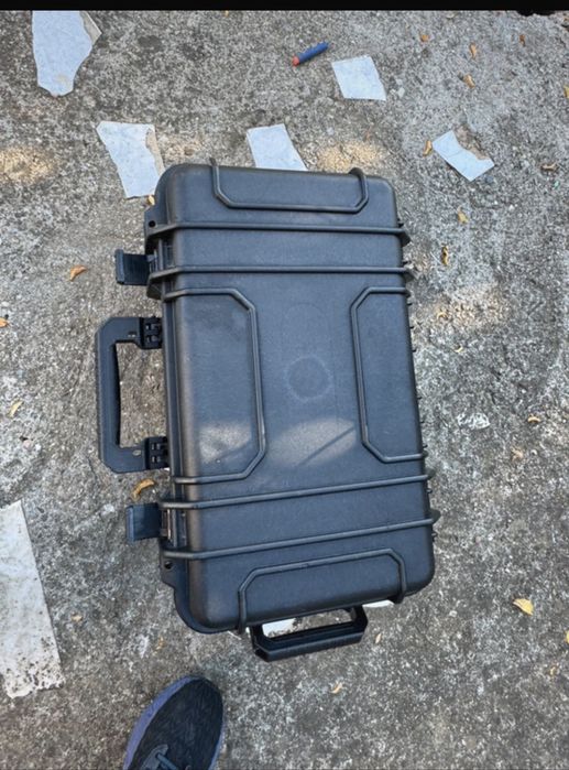 Lada hard case mare