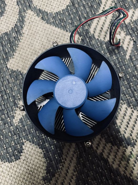 Продам DeepCool с гарантей на 1 месяц