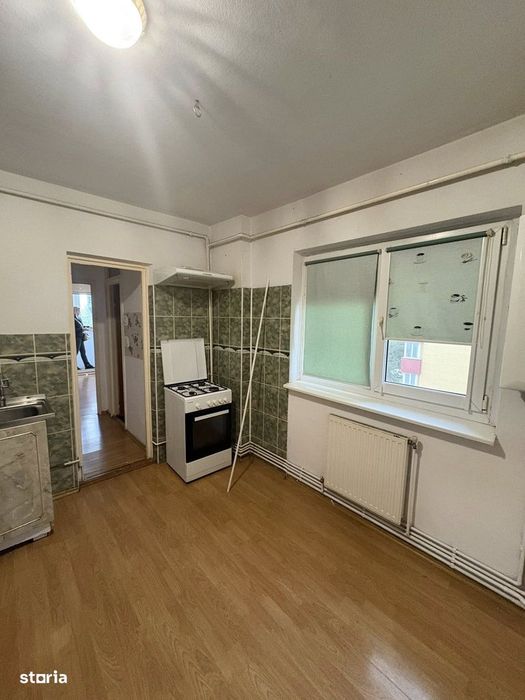 Apartament de 2 camere zon TRIAJ,str Harmanului,