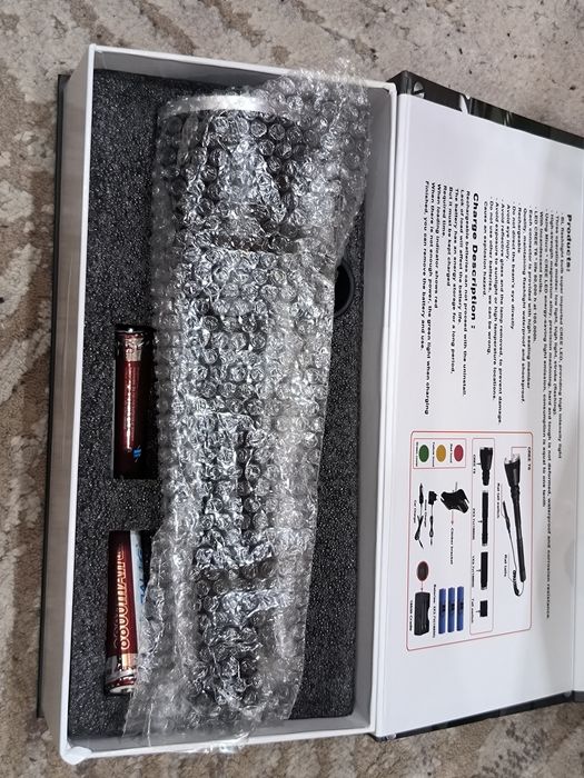 Голям ловен ЛЕД фенер фенерче