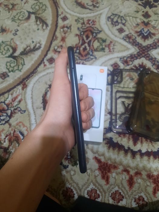 Продам телефон Redmi 9A