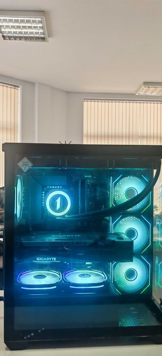 Продавам Супер Геймърски Компютър Intel I5 13600KF 24/20 Core/32Gb D5/1TB SSD/GB RTX 3070TI/Гаранция