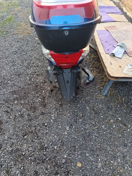 Продам скутер..Синий