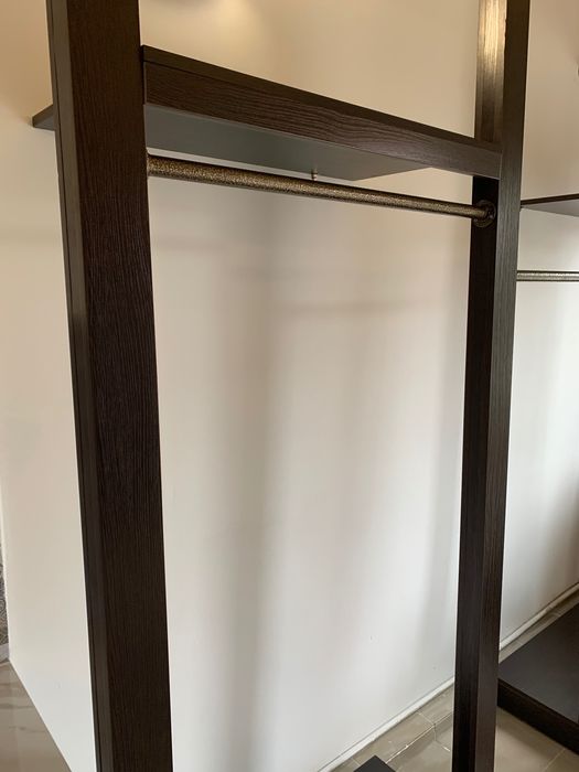 Стойки витрина гардероб