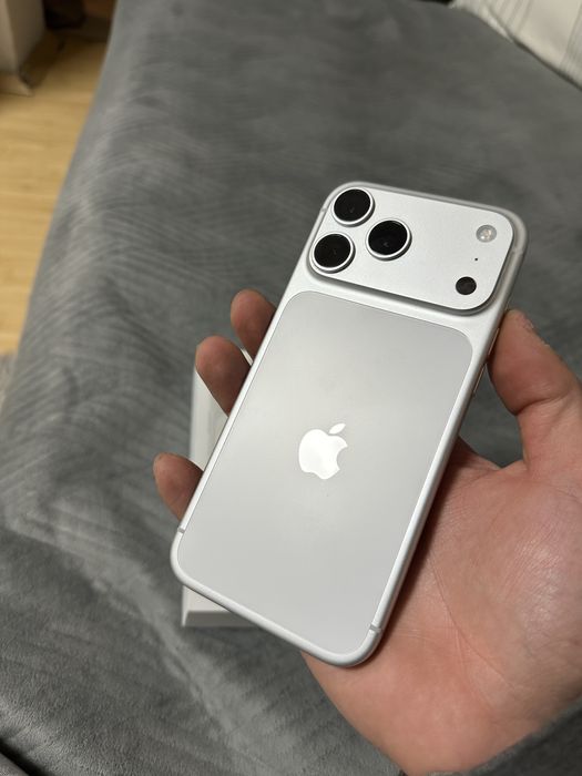 iPhone 17 Pro Max 512 Silver Factura/Garantie Altex