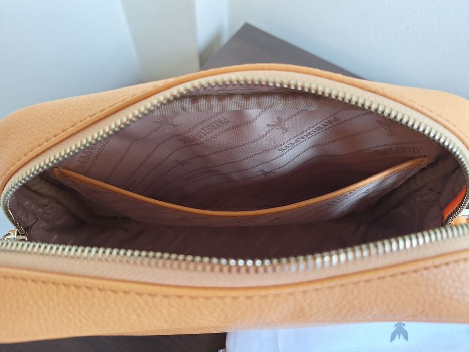 Patrizia Pepe малка кросбоди чанта