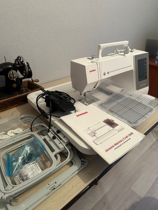 Вышивальная машина Janome 550E
