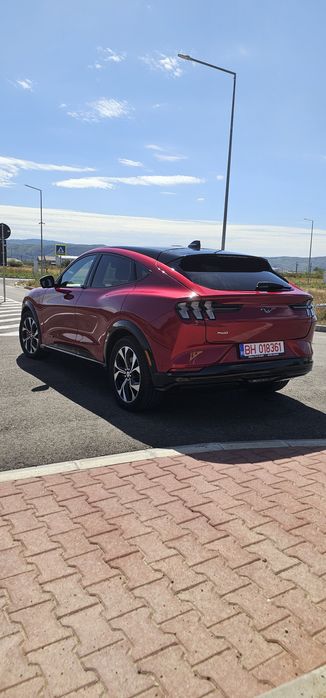FORD Mustang Mach-E 2022 — imagine 4