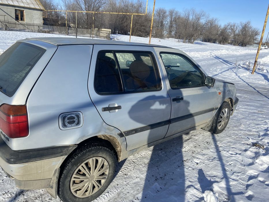 Продам гольф три газ бензин