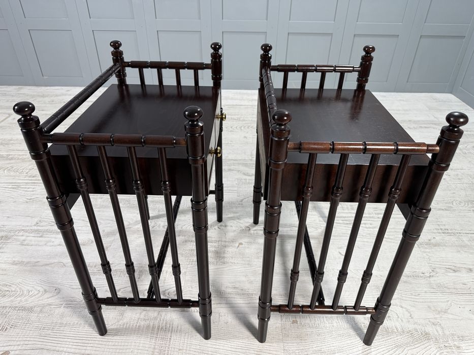 Нощни шкафчета в колониален стил Р294