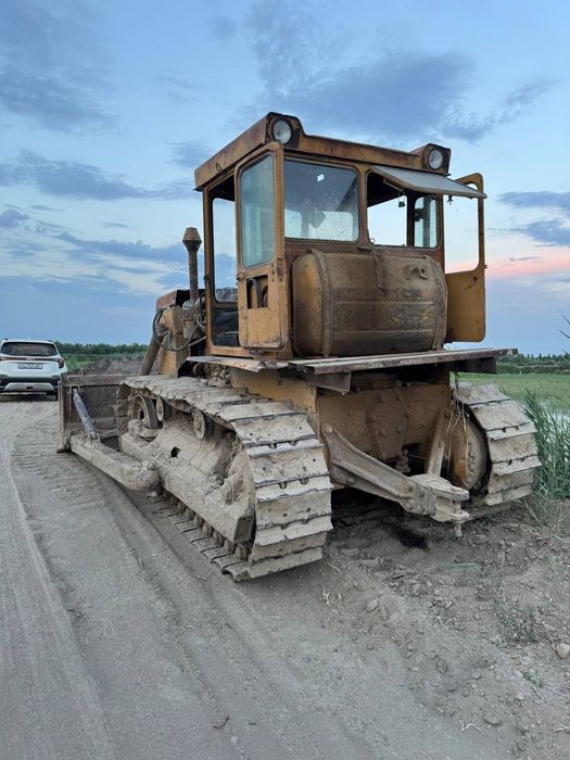 Buldozer chtz 130