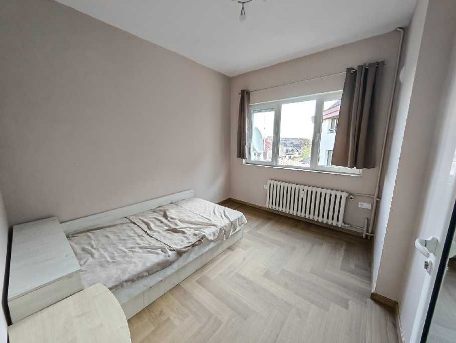 Дава се под наем Тристаен апартамент в София, Хиподрума - 80 кв.м за 598.23 € - Снимка #1