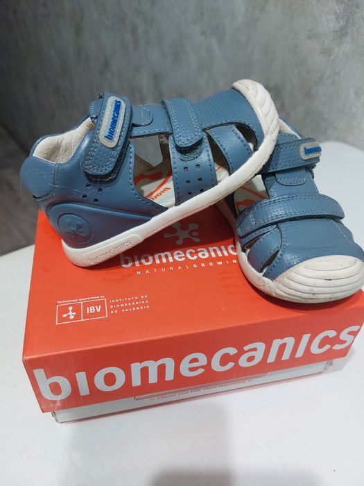 Сандали biomecanics 21размер