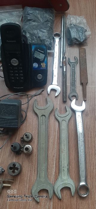 Продаются отрезные диски бош и мелочевка