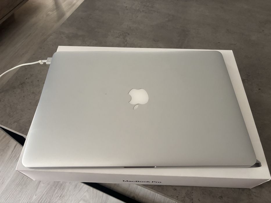 Macbook pro 2015 i7