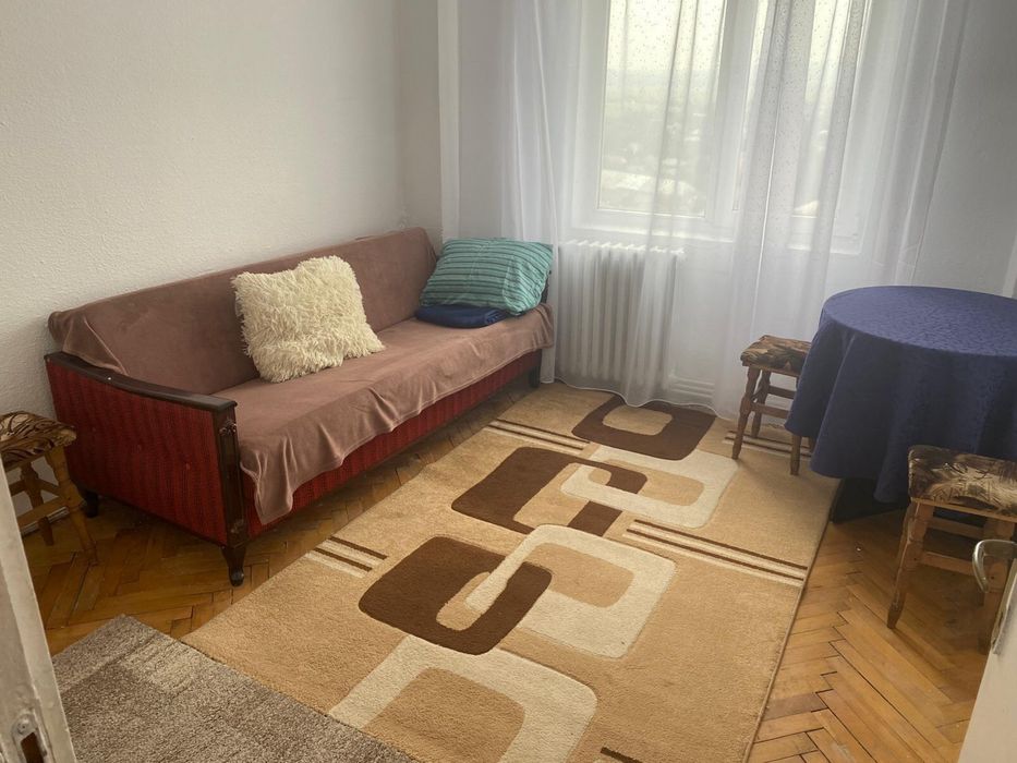 Apartament cu 3 camere, vedere panoramică, ultracentral – Strada Moldovei, Pascani