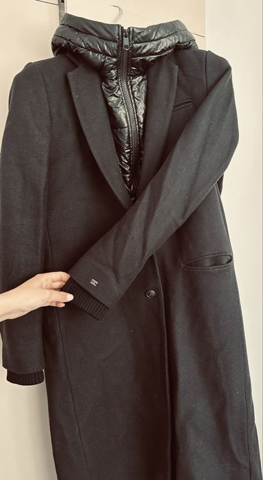 Черное пальте Tommy Hilfiger