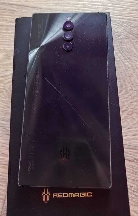 продам игровой телефон Red Magic 8 Pro 12/256Gb 5G
