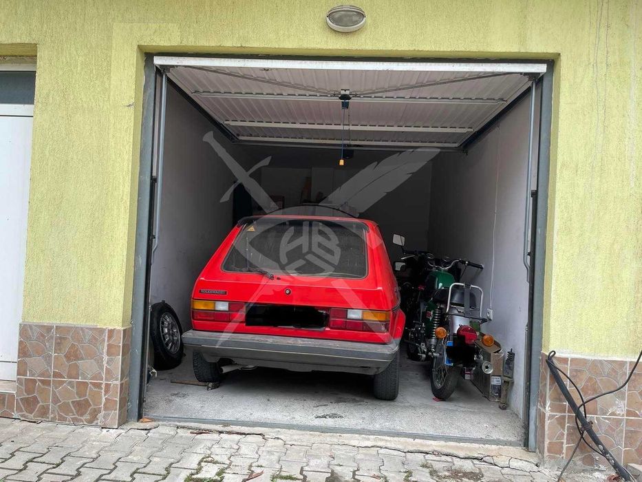 Продава се Гараж / Паркомясто в Поморие - 23 кв.м за 1522 €/кв.м - Снимка #1