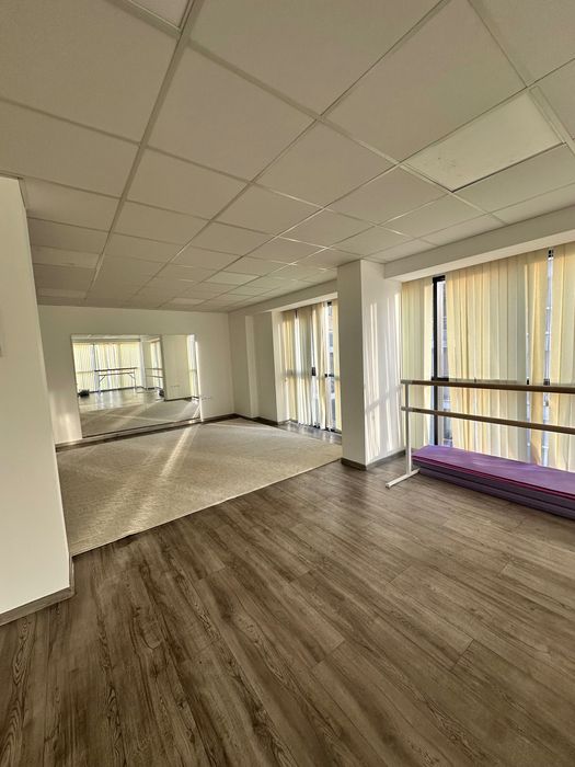 Дава се под наем Магазин в Варна, Автогара - 90 кв.м за 12.75 € - Снимка #2