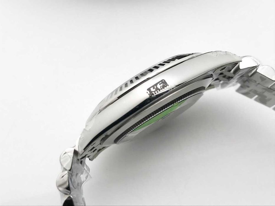 Rolex Datejust 41mm Fluted Bezel Grey Roman Dial Jubilee – мъжки часовник – реални снимки