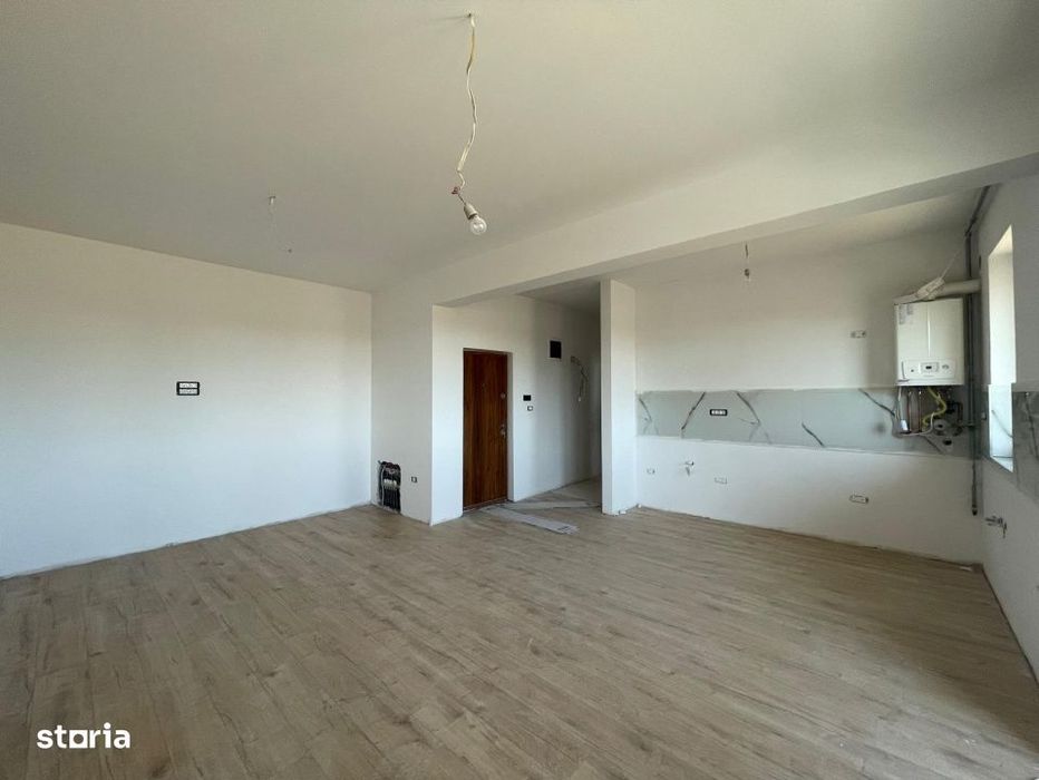 Apartament 3 camere + curte Calea Urseni