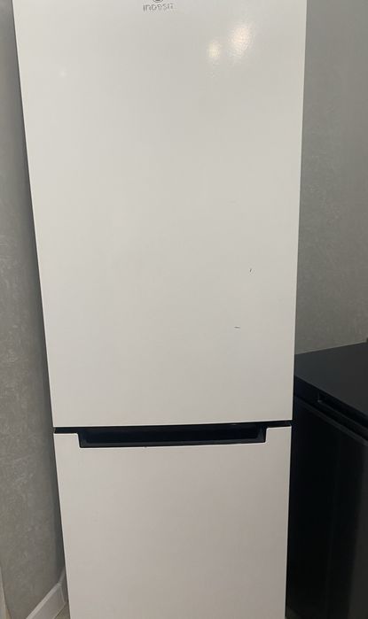 Холодилник Indesit