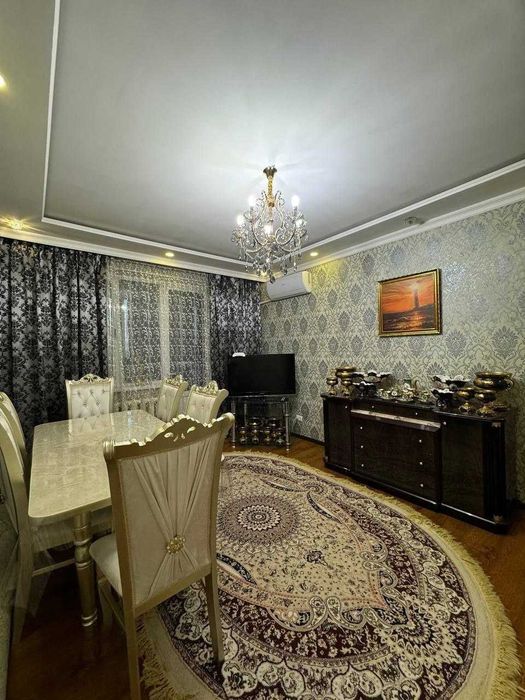 Продам 2 ком Банковский дом Эко базар Чимган №М190