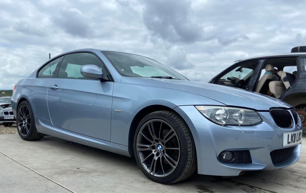 Dezmembrez BMW 320d M-Pack E92 Lci doar 113.000 Mile, xenon,recaro