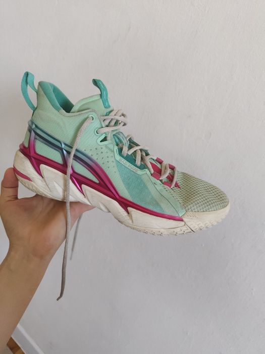 Кроссовки оригинал адидас