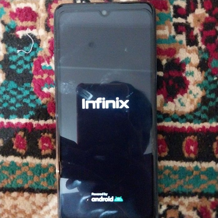 Infinix hot 40 память 256г