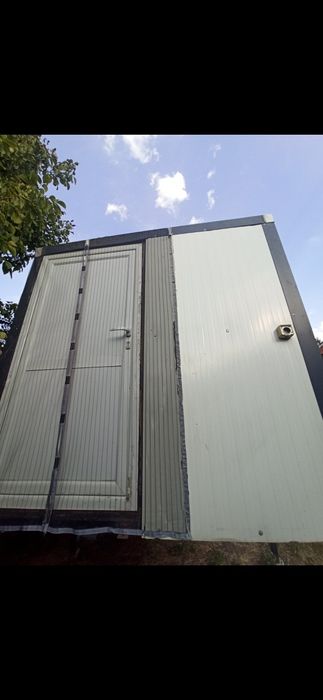 Фургонче от сандвич панел