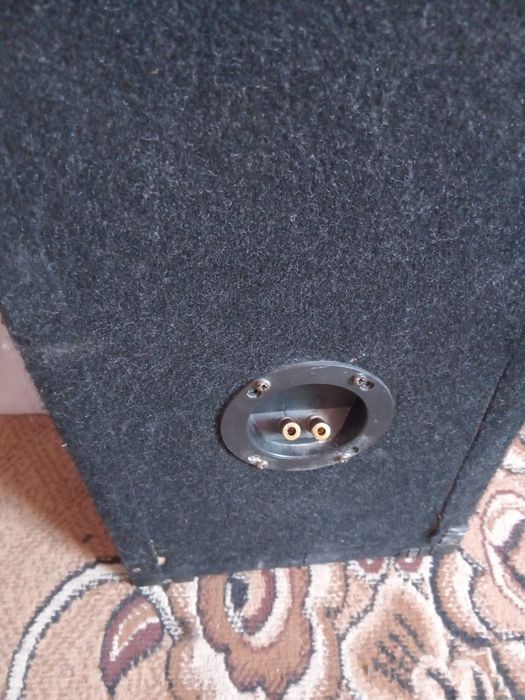 Vand 2 boxe 1 tub de bass
